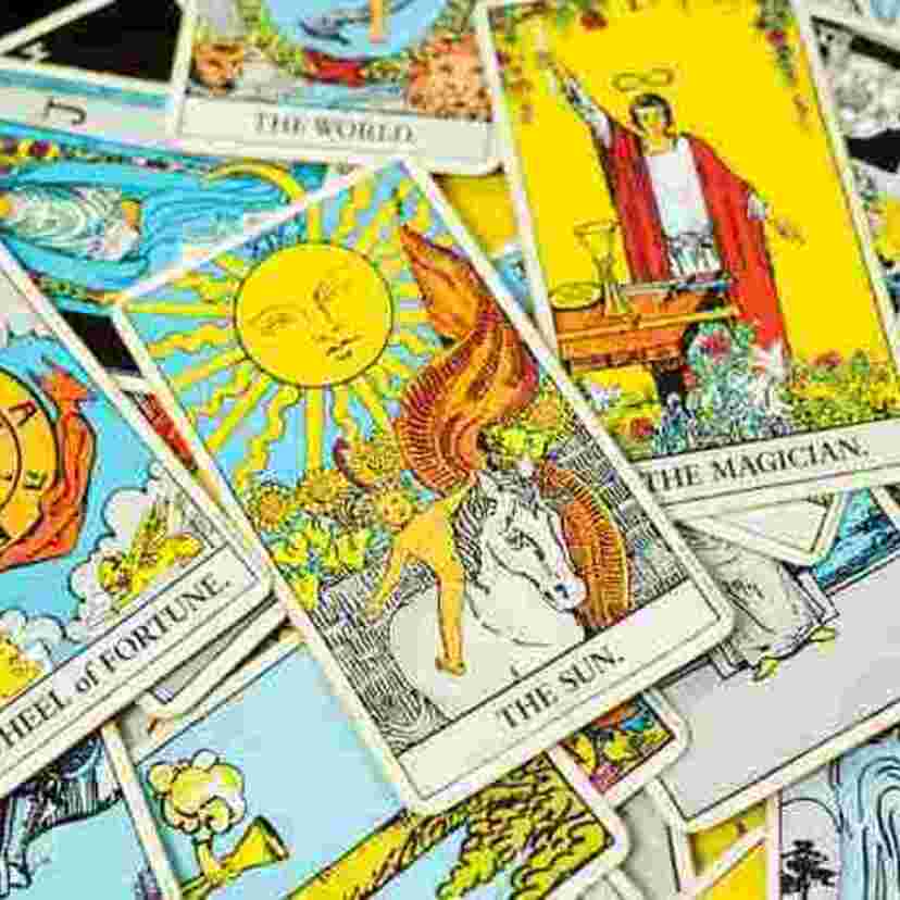 Os 10 melhores baralhos de tarot de 2024: Rider-Waite-Smith, Marselha e muito mais!