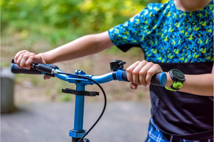 Patinete infantil com freio e buzina