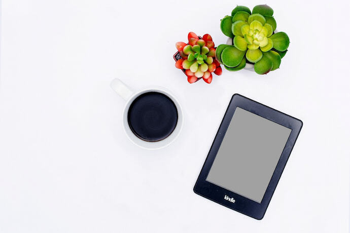 Ebook, café e flor